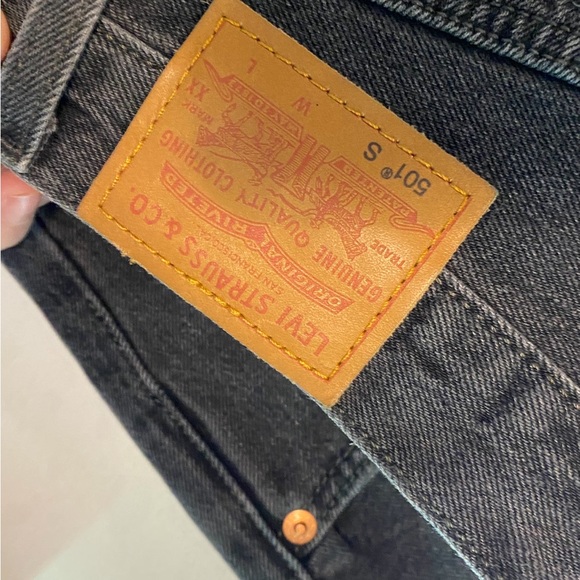 Levi’s 501 - Dark Denim - Picture 4 of 4